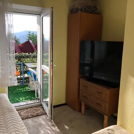 Azyl - Kazdy Z Wlasna Kuchnia I Lazienka アパート カルパッチ