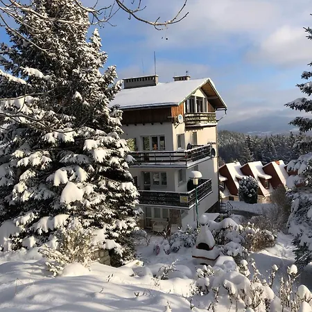 アパート Azyl - Kazdy Z Wlasna Kuchnia I Lazienka カルパッチ