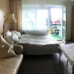 Azyl - Kazdy Z Wlasna Kuchnia I Lazienka Apartment *