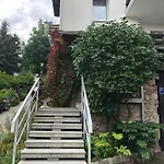 Azyl - Kazdy Z Wlasna Kuchnia I Lazienka *