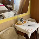 Azyl - Kazdy Z Wlasna Kuchnia I Lazienka Apartment