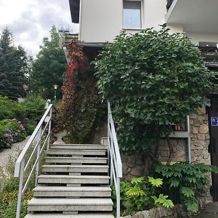 Azyl - Kazdy Z Wlasna Kuchnia I Lazienka *