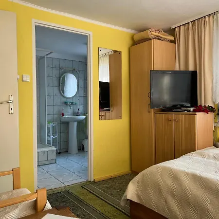 شقة Azyl - Kazdy Z Wlasna Kuchnia I Lazienka