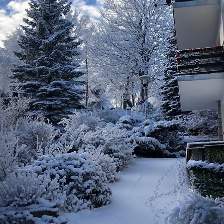 Azyl - Kazdy Z Wlasna Kuchnia I Lazienka * كارباش