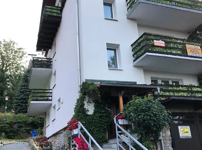 Azyl - Kazdy Z Wlasna Kuchnia I Lazienka 公寓 卡尔帕奇