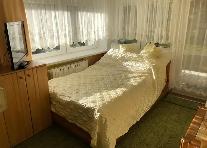 Azyl - Kazdy Z Wlasna Kuchnia I Lazienka * 卡尔帕奇