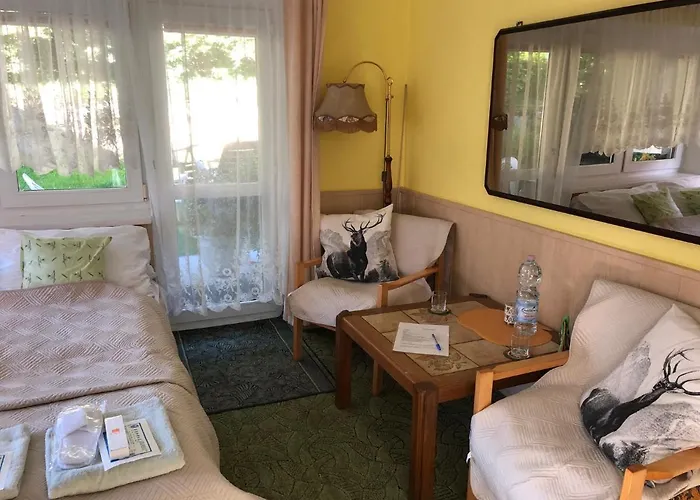 Azyl - Kazdy Z Wlasna Kuchnia I Lazienka * 卡尔帕奇