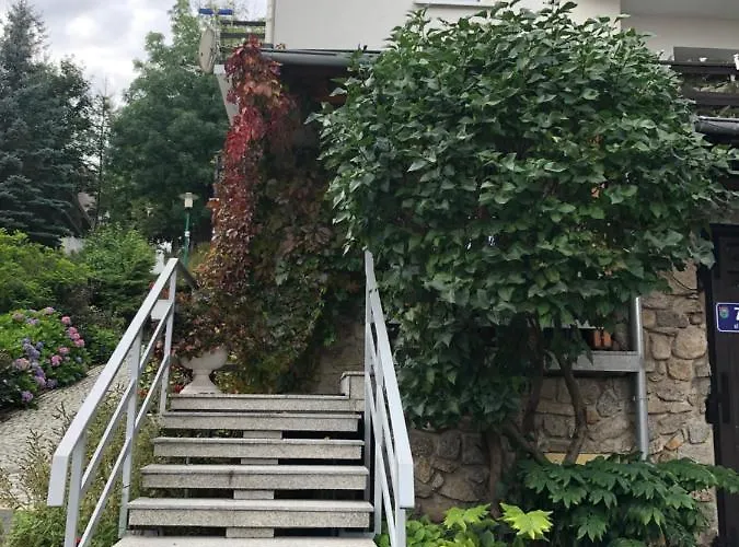 Azyl - Kazdy Z Wlasna Kuchnia I Lazienka *