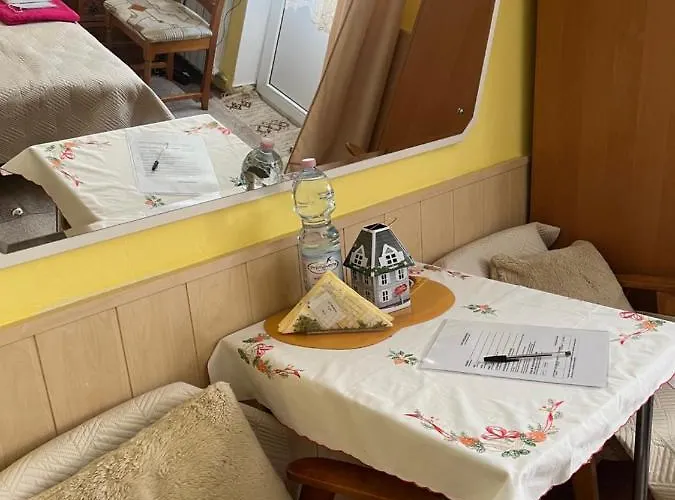 Azyl - Kazdy Z Wlasna Kuchnia I Lazienka 公寓